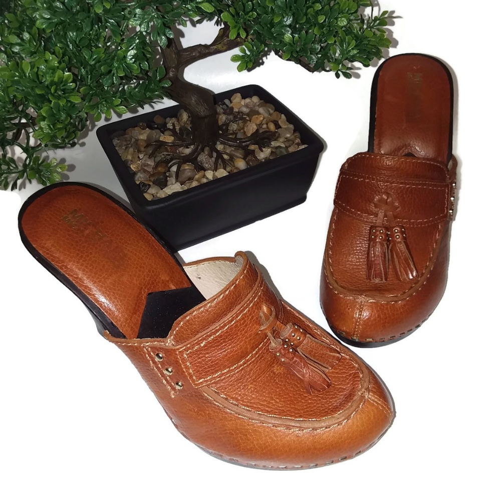Michael Kors Brown Leather Tassel Wooden Heel S26